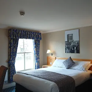 queens-york.yorkshirehotels.net/