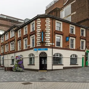 Citi London Luton 2*, Luton (Bedfordshire) Verenigd Koninkrijk