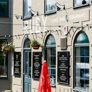 Hotel Oyo Ruby Pub &